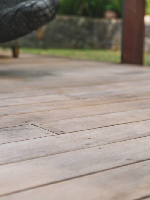 Milton Deck