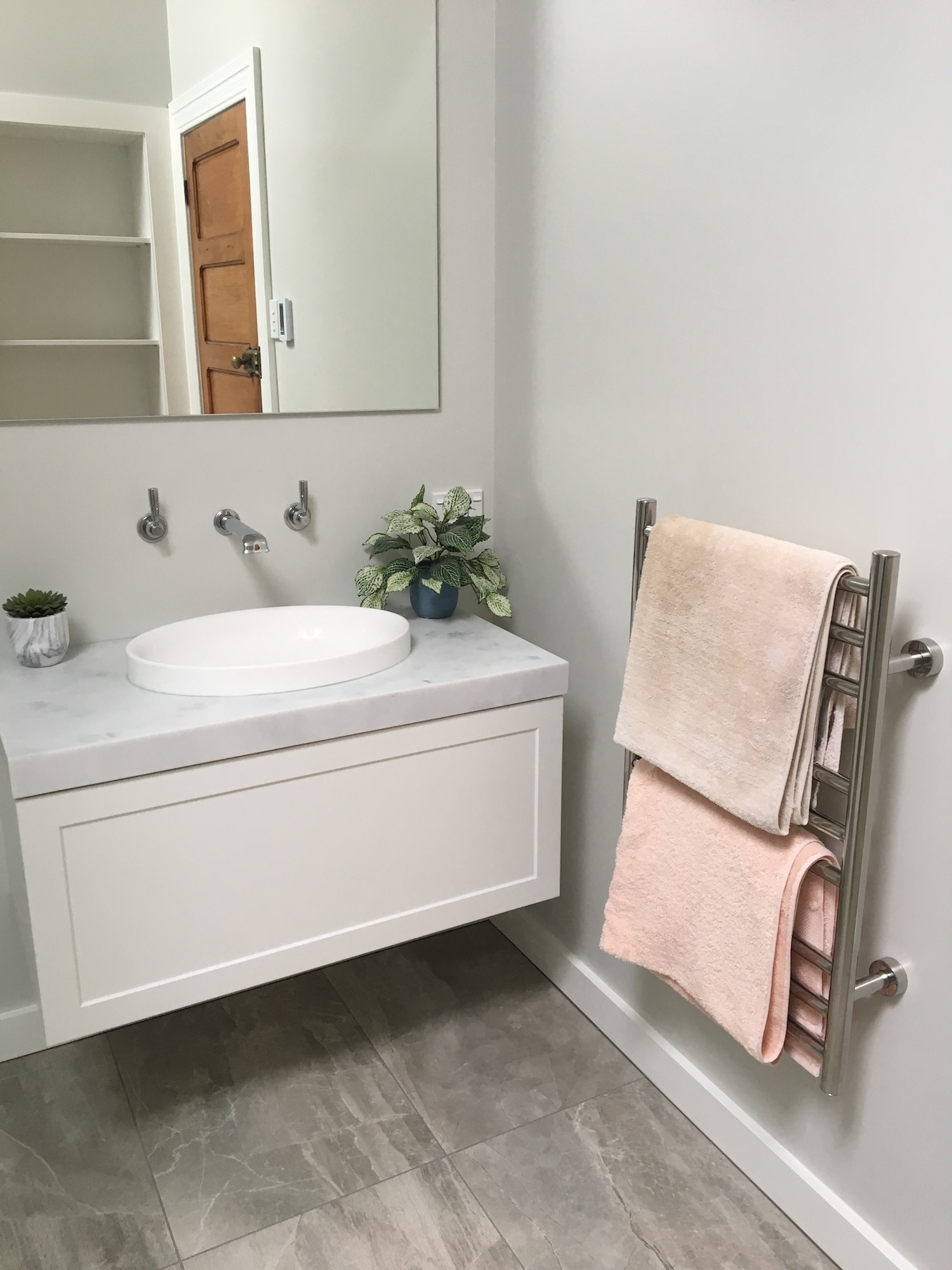 Ensuite Vanity and Towel Rail.