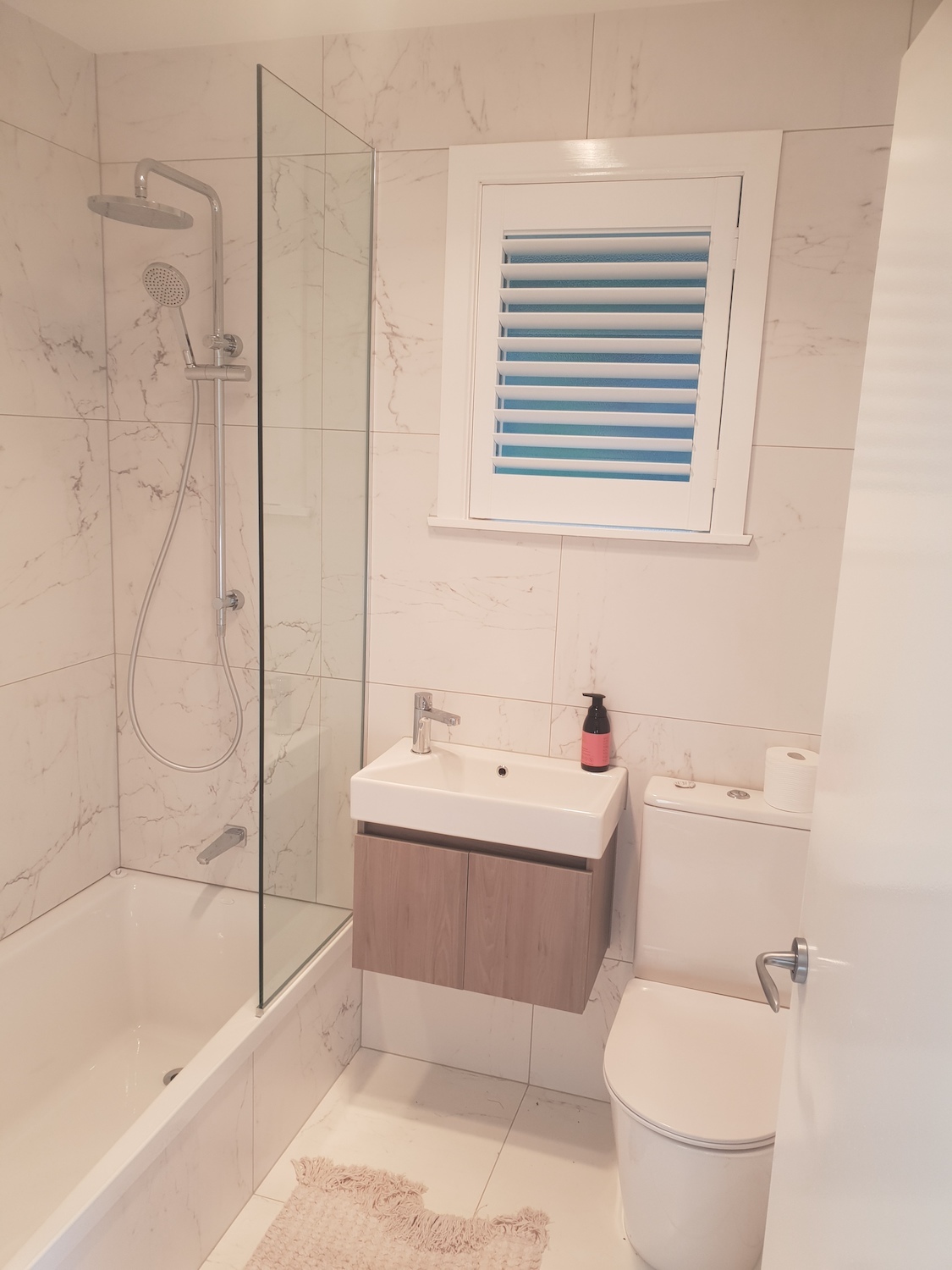 Bath-shower, vanity & toilet